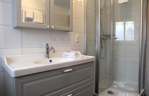 Oberdeck Steuerbord - Photo 16