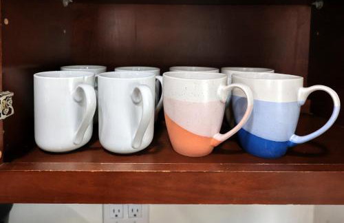 Dreamy & Relaxing Gem With Backyard - 12mins to DT LA - Foto 36