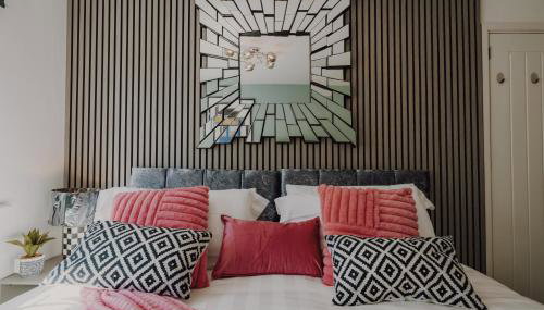 NovaCrest - Stylish 3 Bedroom with Parking - Sleeps 5 - Foto 4