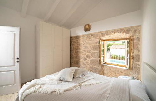 BRAND NEW Stone house MARCELA, 3 double bedrooms, pool - Foto 18