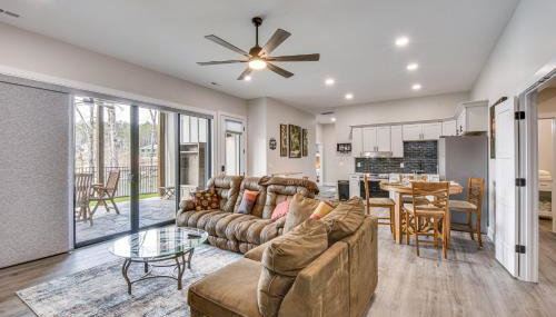 Lakefront Seneca Vacation Rental with Shared Dock! - Foto 5