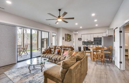 Lakefront Seneca Vacation Rental with Shared Dock! - Foto 5