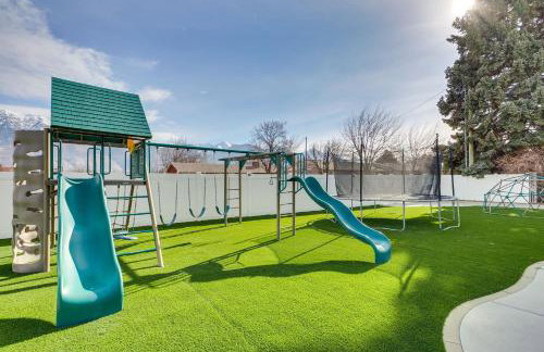Game Room and Playground! Huge Family Home in Orem - Photo 2