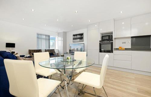 St Martins 2 Bedroom Apartments in Ruislip By 360 Stays - Foto 91
