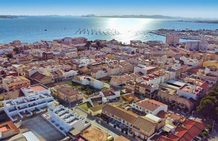 Modern home with private pool & close to the beach - Foto 33