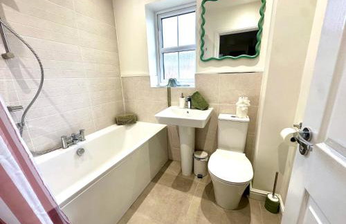 The Nest at Heaton Family Friendly Near Preston and Blackpool Ample Parking and WiFi - Photo 37