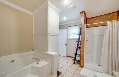 Family Retreat on Cedar Creek Lake! Dock and Views - Foto 17