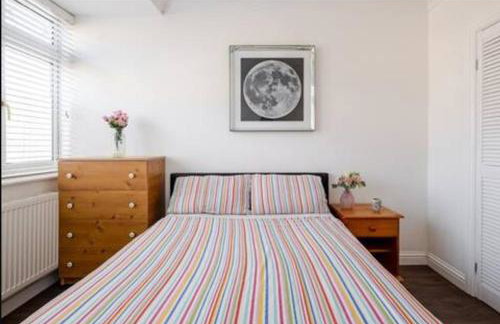 Spacious 2BDR Apartment, WIFI+ Great TV - Foto 15