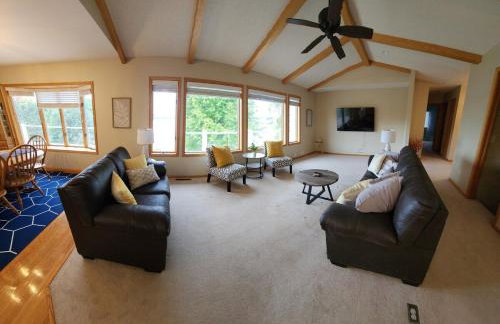 Charming home on Lake Latoka - Foto 18