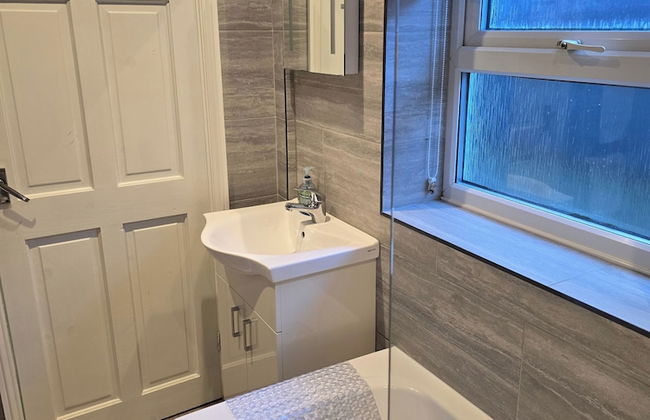 Eden Rose Cottage in Morecambe hot tub - Foto 17