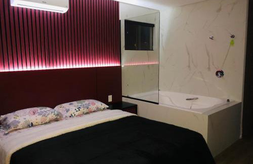 Suite Luxo com Piscina Privativa e Jacuzzi - Foto 29