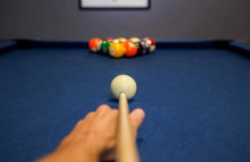 Fresh & Fun! Vegas 4BR w Heated Pool, Dog Friendly - Photo 22