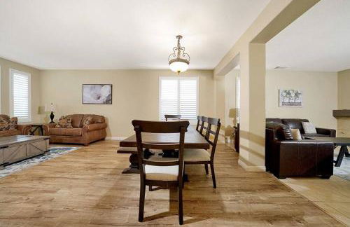 Pool-BBQ-View-Balcony-Fireplace-King-Garage-WD - Foto 34