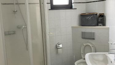 Sonnenschein Bungalow im Hinterhof - Foto 2