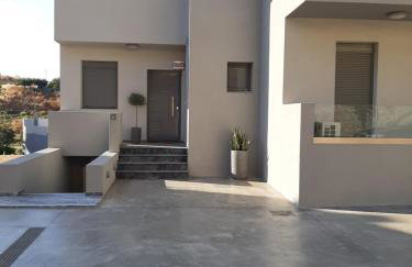 Emmeleia mare - Photo 5