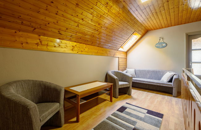 3 bedroom Apartment in Balatonszárszó with swimming pool and garden - Photo 13