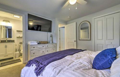 NEW! Updated Mystic Home w/ Sauna, Hot Tub & Deck - Foto 33