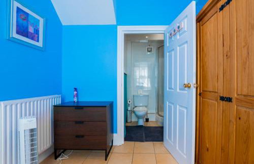 Huge 4 BR, 30s to Tube, 3 Bath & Gym Gear - Foto 25