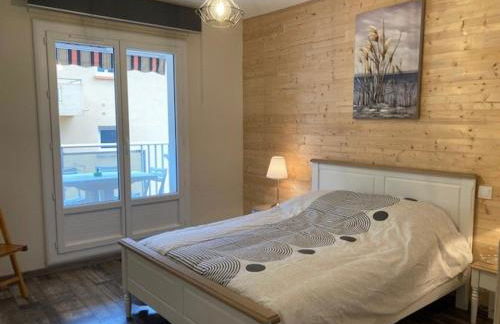 F3 lumineux avec terrasse, garage, clim et ascenseur à 500m du centre et 800m des thermes - FR-1-703-85 - Foto 5