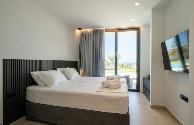 Aethra Grand- Luxury 5-bed Villa 850m From Beach - Foto 56