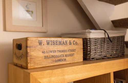 Old Post Office - Photo 27