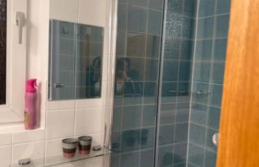 City Apartment 3 #Netflix &Wlan &Kaffee Maschine & Zentral & 500m Innenhafen & 2 min U Bahn - Foto 26