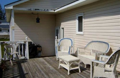 Cozy Lakeside Vacation Rental near St David, Maine - Foto 7