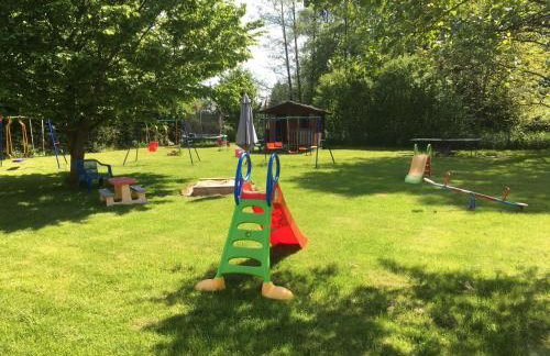 Kinderfreundliches-Ferienhaus-mit-grosser-Spielwiese - Foto 11