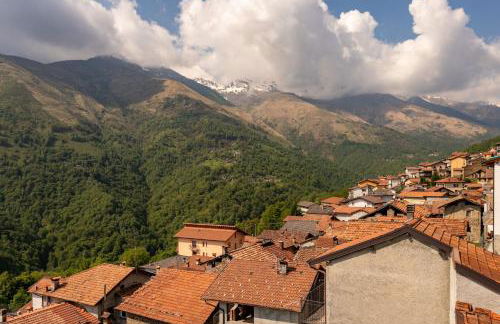 Sciura Elena's Terrace With Lake, Mounts & Valley by Halldis - Foto 51
