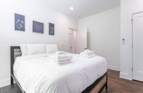 6 Bedroom Quiet Townhome! 6min to Airport & 15min to Downtown! - Foto 18