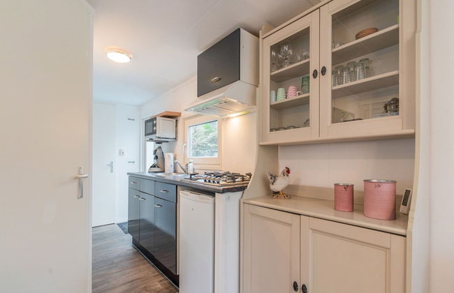 Beautiful Holiday Chalet in Emst With a Private Garden - Photo 6