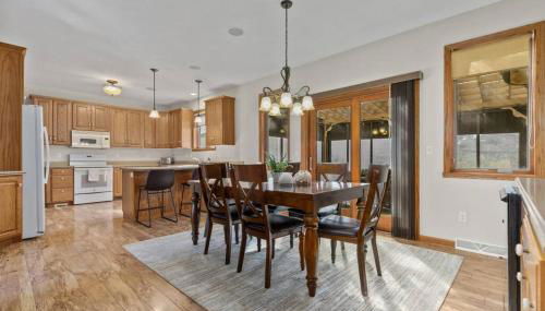 Kalbus House Spacious Lake Winnebago Retreat, Boat Launch, Newly Updated - Photo 3