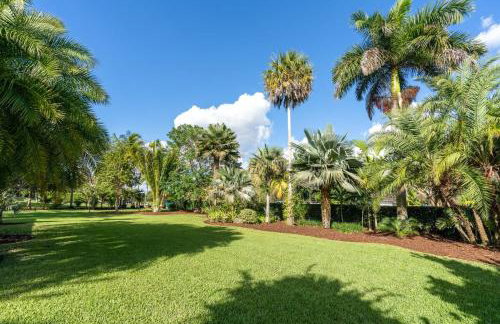 The Garden House Hot Tub Pool and Lush Garden Oasis - Foto 43