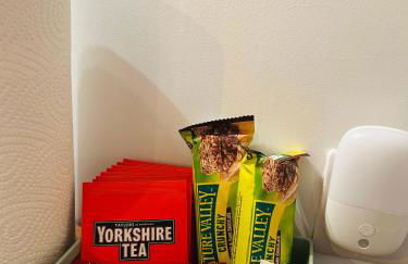 Thors Cave Cabin, Peak District - Photo 14