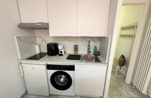 Charmant studio à 2 pas de la mer et du train - Foto 10