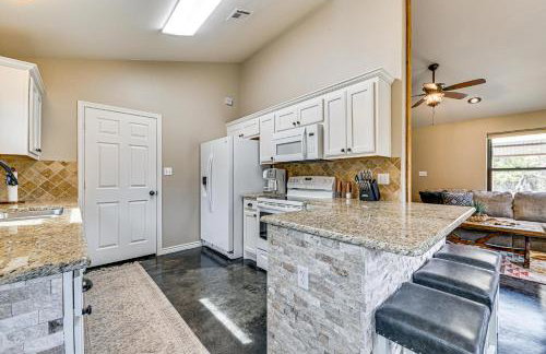 Private 60-Acre Retreat Near Lake Murray and Texoma - Foto 6