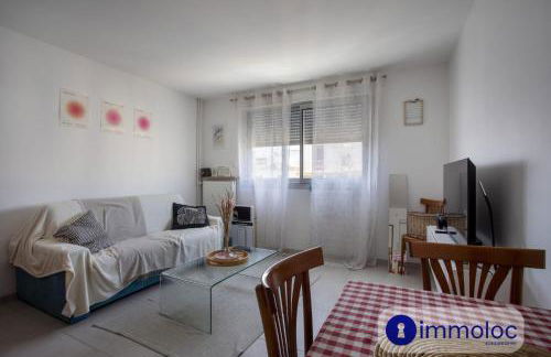 Studio near airport - Photo 1