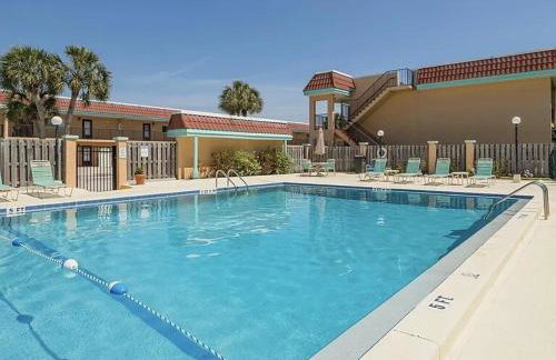 2 BR Condo in St Augustine across from Beach - Foto 7