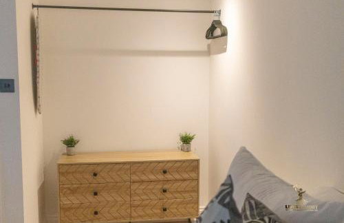 1 BDR Apt, 1 min from High St, Quiet, Parking - Foto 17