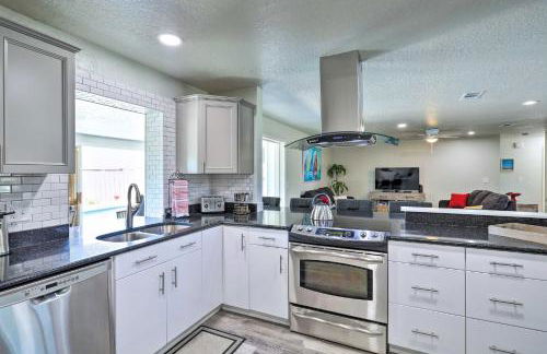 Pet-Friendly Merritt Island Home with Heated Pool - Foto 15