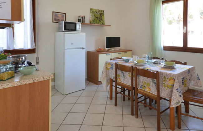 3 bedroom House in Lignano Sabbiadoro with garden and terrace - Photo 9