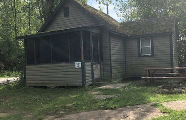 Riverbay Adventure Inn - Photo 8