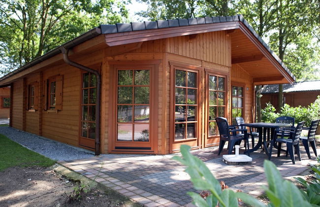 Wooden Chalet 30 km From Maastricht - Foto 1