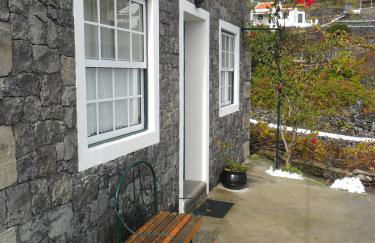 Adega Ilhéu - Photo 1