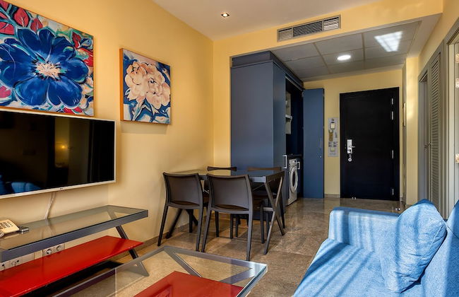 Apartamentos Vértice Sevilla Aljarafe - Foto 15