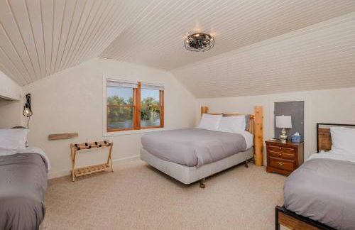 Wolf River Multi-Family Retreat - Sleeps 14 Pontoon Boat Paddle Boards Firepit - Foto 13