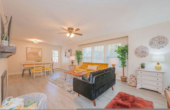 The Beehive New 4 Bedroom Listing Next to CNU - Foto 8