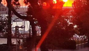 SeaHomes Vacations - Seafront Mediterranean Ap & PKG - Foto 2