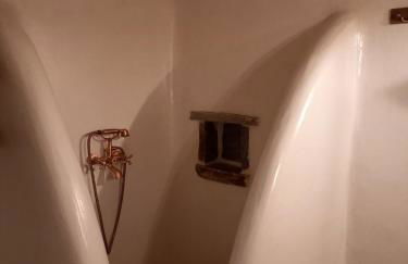 Dimitrakis Guesthouse - Photo 12