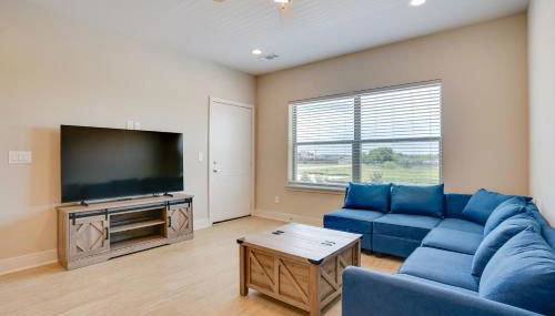 Commute to Fort Worth Newly Built Apt with Pool - Foto 4